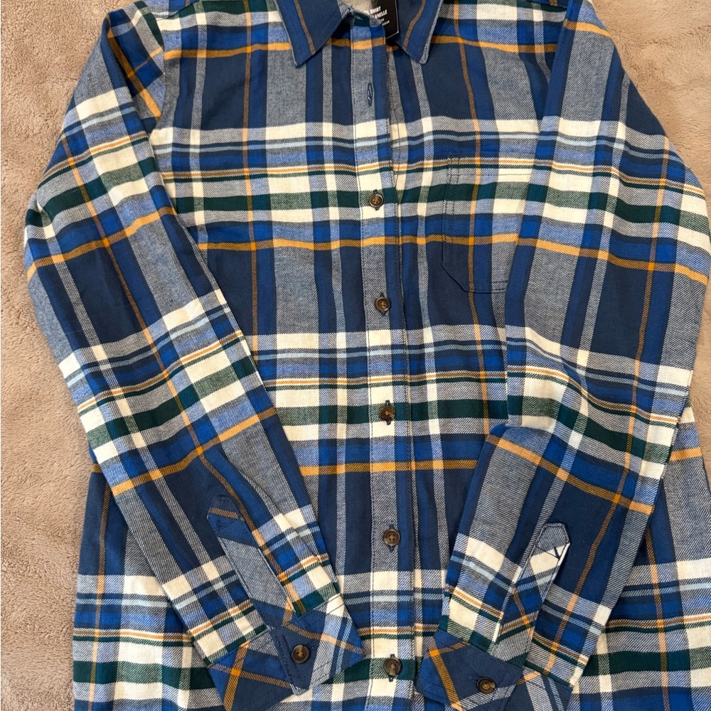 Women’s dickies plaid shirt NWT sz M